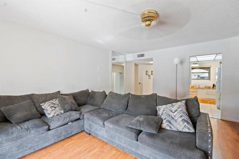 10762 La Placida Drive Coral Springs FL 33065