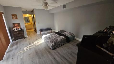 862 SW 118th Terrace Davie FL 33325