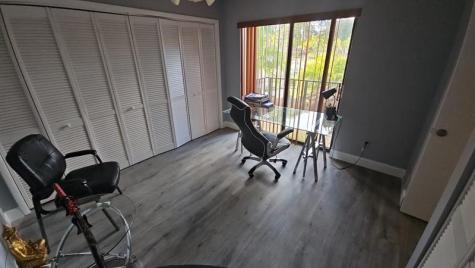 862 SW 118th Terrace Davie FL 33325