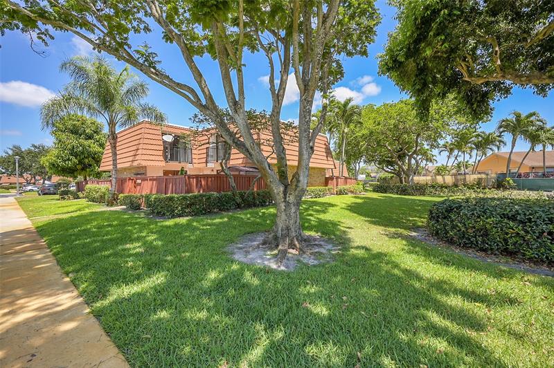 2916 SW 12th Street Deerfield Beach FL 33713