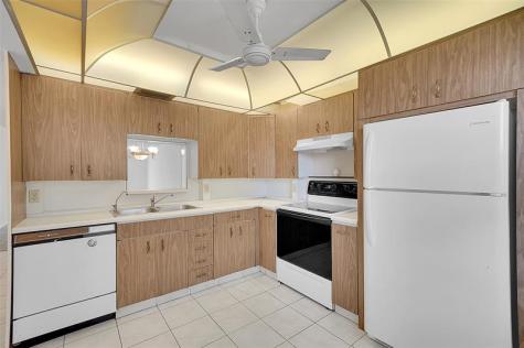 2504 Antigua Terrace Coconut Creek FL 33066