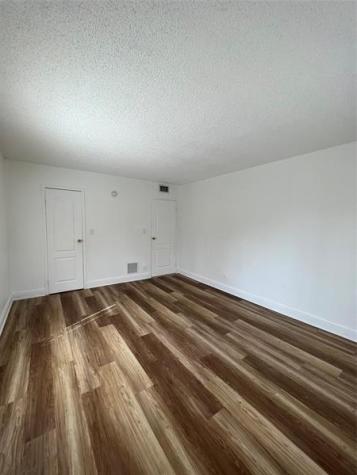 5221 Geneva Way Doral FL 33166