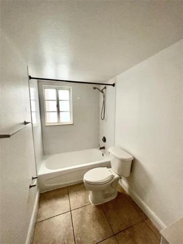 5221 Geneva Way Doral FL 33166