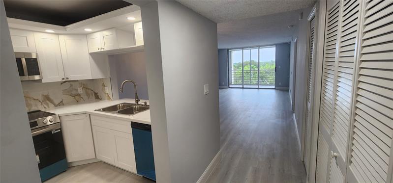 3503 Oaks Way Pompano Beach FL 33069