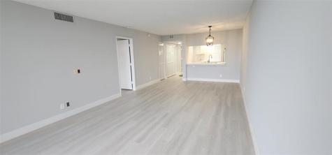 3503 Oaks Way Pompano Beach FL 33069