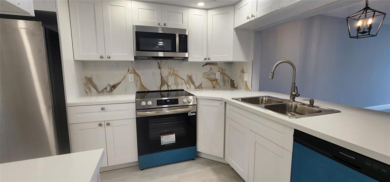 3503 Oaks Way Pompano Beach FL 33069