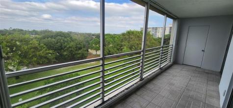 3503 Oaks Way Pompano Beach FL 33069