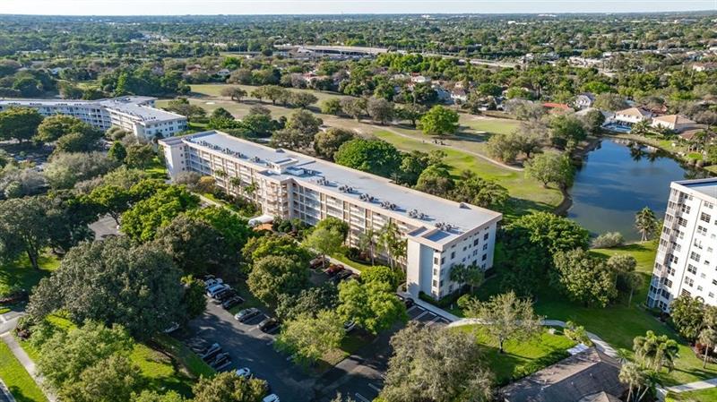 3503 Oaks Way Pompano Beach FL 33069