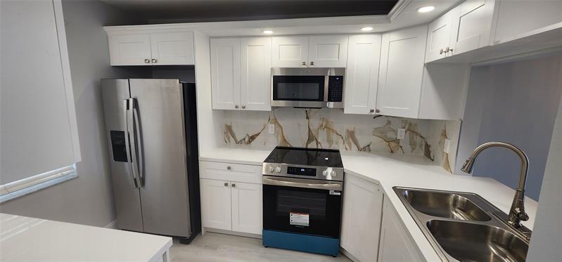 3503 Oaks Way Pompano Beach FL 33069