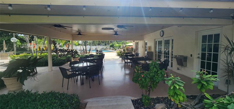 3503 Oaks Way Pompano Beach FL 33069