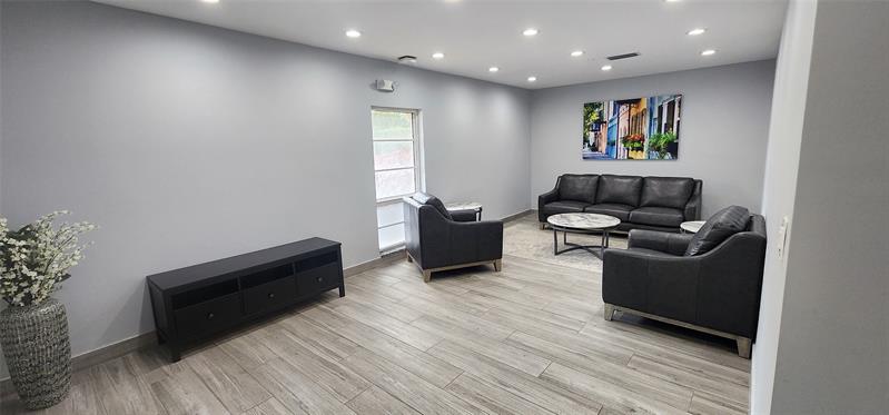 3503 Oaks Way Pompano Beach FL 33069