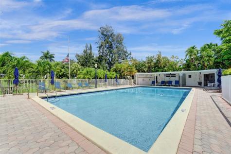 1055 SE 15th Street Fort Lauderdale FL 33316