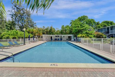 1055 SE 15th Street Fort Lauderdale FL 33316