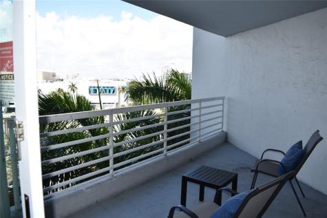2670 E Sunrise Boulevard Fort Lauderdale FL 33304