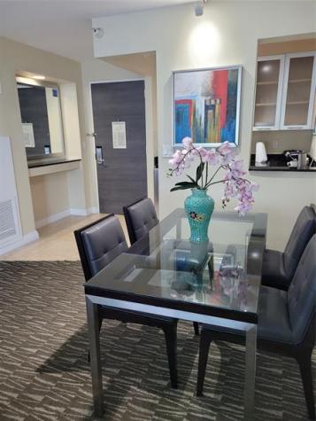 2670 E Sunrise Boulevard Fort Lauderdale FL 33304