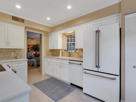 125 E Park Shores Circle Vero Beach FL 32963