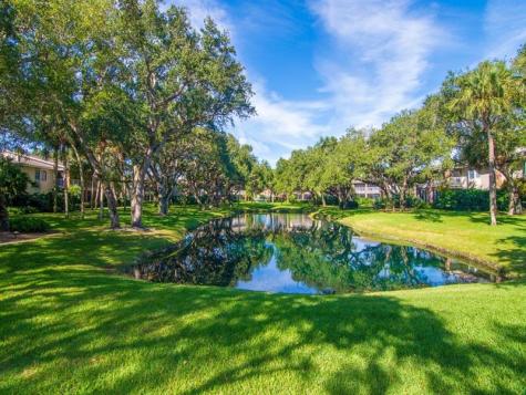125 E Park Shores Circle Vero Beach FL 32963