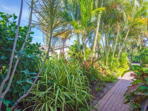 125 E Park Shores Circle Vero Beach FL 32963