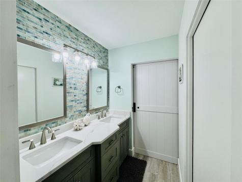 3216 S Lakeview Circle Fort Pierce FL 34949
