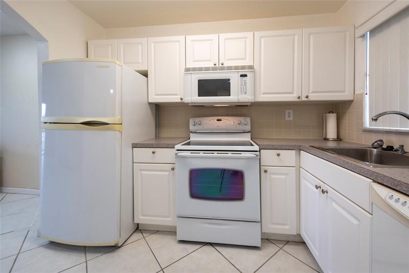 8515 Sunrise Lakes Boulevard Sunrise FL 33322