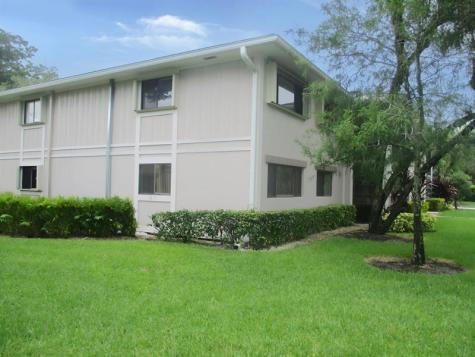 10909 W Clairmont Circle Fort Lauderdale FL 33321