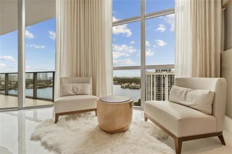 17301 Biscayne Boulevard Aventura FL 33160