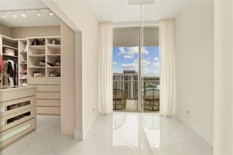 17301 Biscayne Boulevard Aventura FL 33160