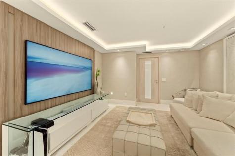 17301 Biscayne Boulevard Aventura FL 33160