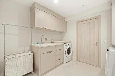 17301 Biscayne Boulevard Aventura FL 33160