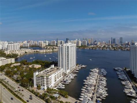 17301 Biscayne Boulevard Aventura FL 33160