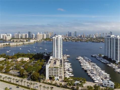 17301 Biscayne Boulevard Aventura FL 33160