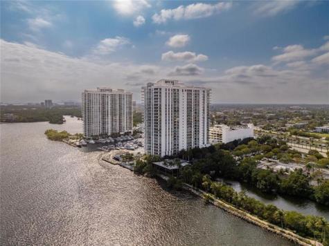 17301 Biscayne Boulevard Aventura FL 33160