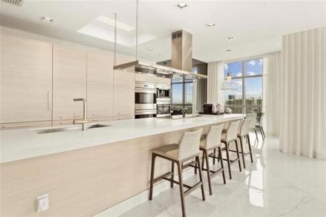 17301 Biscayne Boulevard Aventura FL 33160