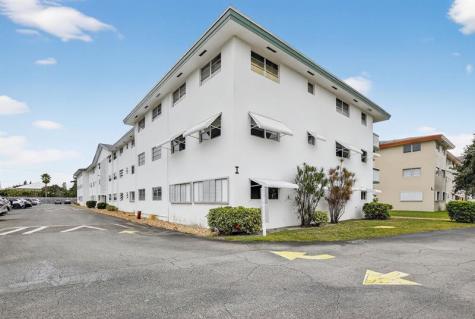 5300 Washington Street Hollywood FL 33021