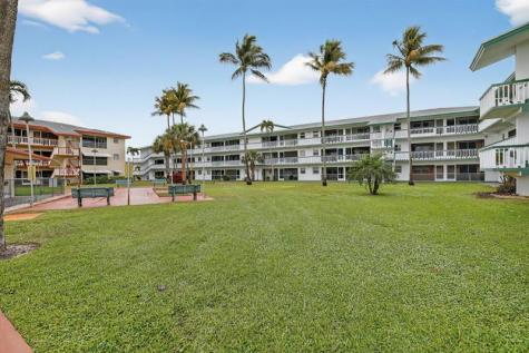 5300 Washington Street Hollywood FL 33021