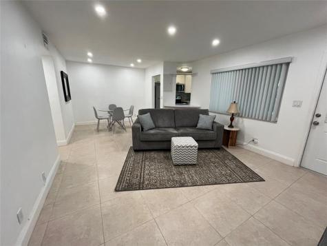 2100 NE 38th Street Lighthouse Point FL 33064