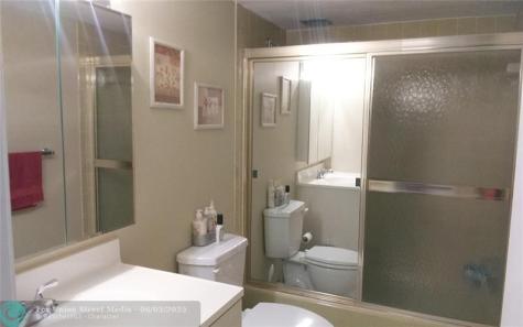 206 SE 10th Street Dania Beach FL 33004