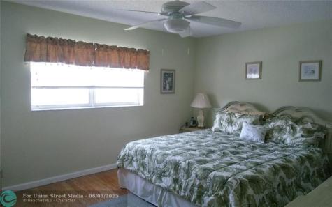 206 SE 10th Street Dania Beach FL 33004