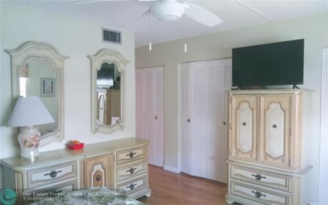 206 SE 10th Street Dania Beach FL 33004