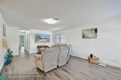 14711 Edna Way Delray Beach FL 33484