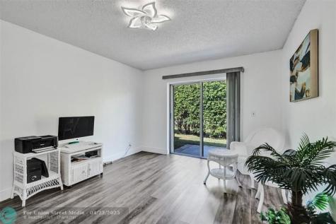 14711 Edna Way Delray Beach FL 33484