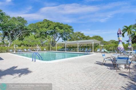 14711 Edna Way Delray Beach FL 33484