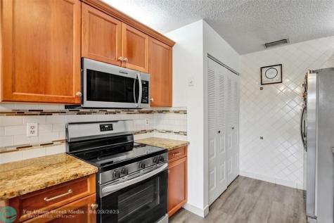 14711 Edna Way Delray Beach FL 33484