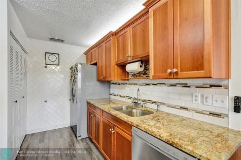 14711 Edna Way Delray Beach FL 33484