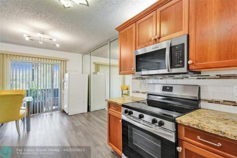 14711 Edna Way Delray Beach FL 33484