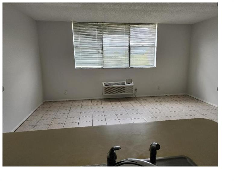 2501 Riverside Drive Coral Springs FL 33065