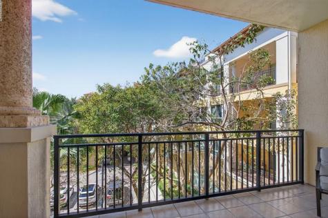 16102 Emerald Estates Drive Weston FL 33331