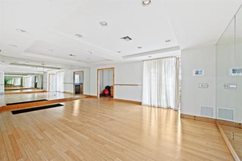 520 SE 5th Avenue Fort Lauderdale FL 33301