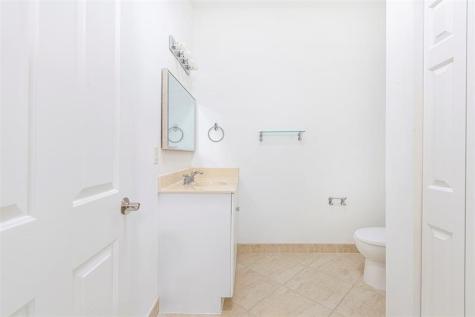 6809 N Laleside Circle N Davie FL 33314