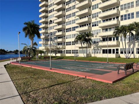 3200 NE 36th Street Fort Lauderdale FL 33308